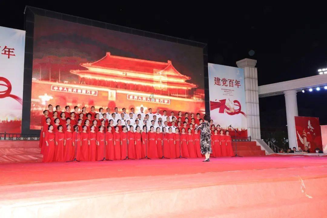 暖阳下的女孩们